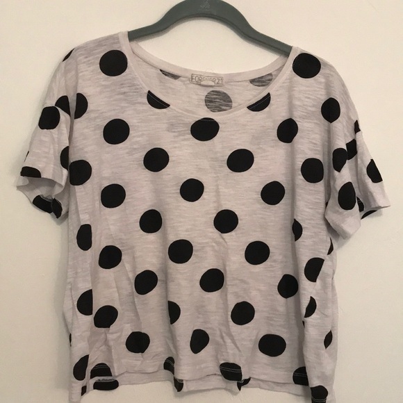Simple Large Polka Dot F21 Tee - Picture 1 of 3